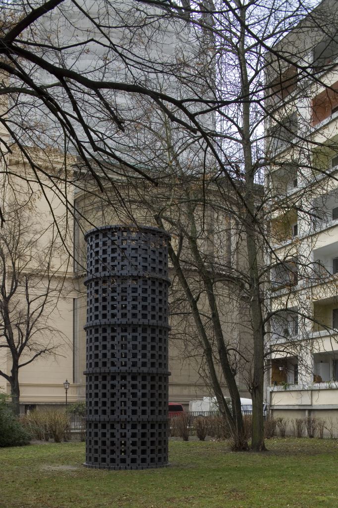 lucas-lenglet_columbarium_potsdam_2006_04